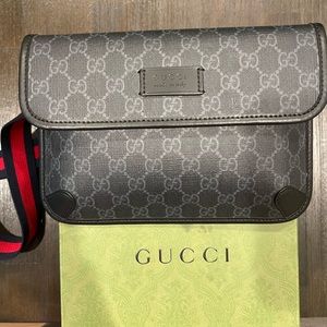 Gucci black belt bag